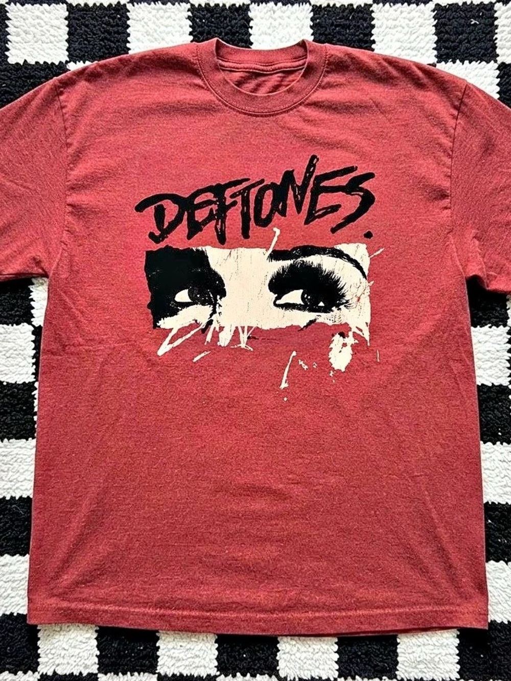 Deftones Graphic Short Sleeve Tee in Red & Black